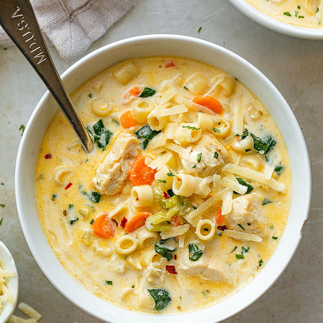 Creamy Chicken Soup with Pasta and Spinach