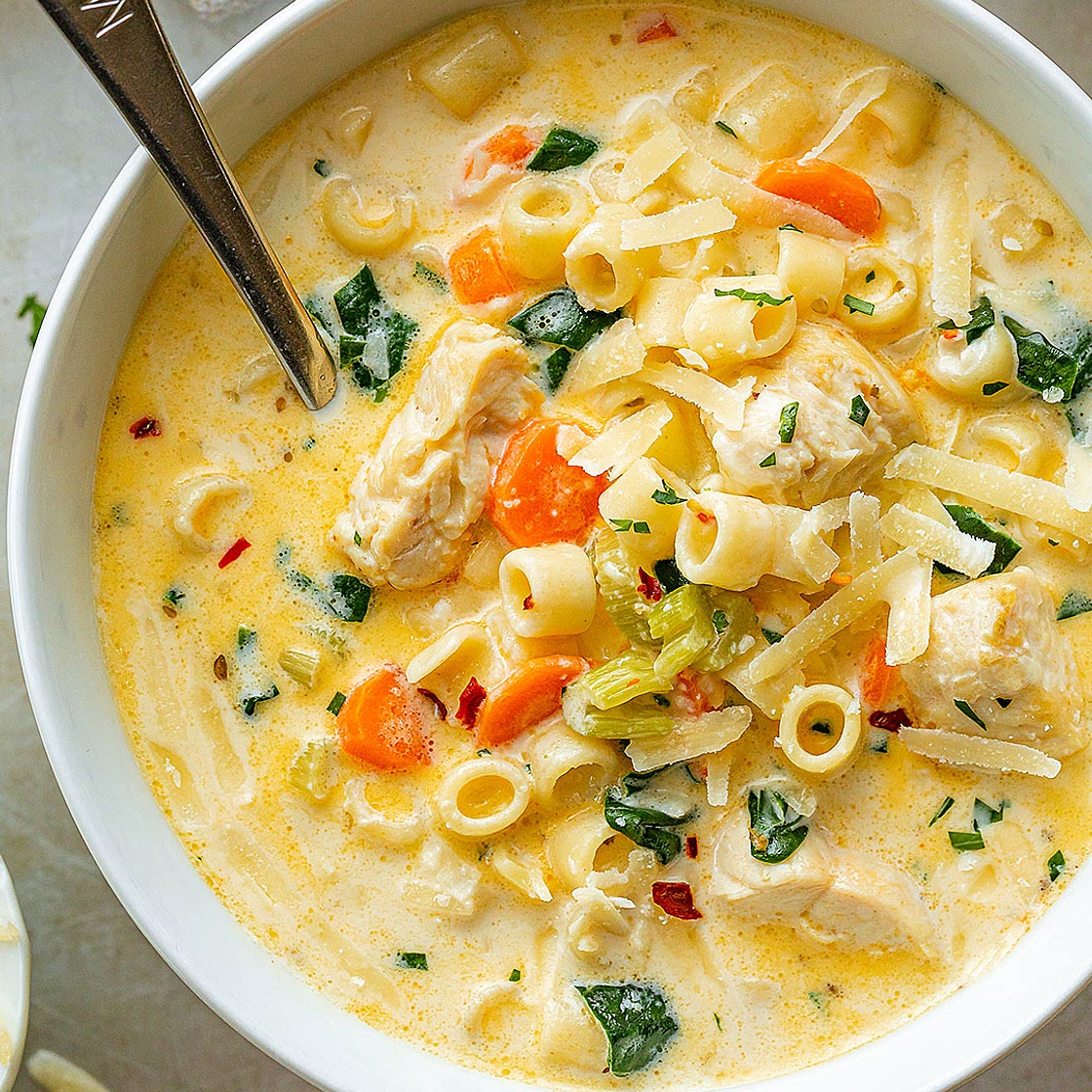 Creamy Chicken Soup with Pasta and Spinach