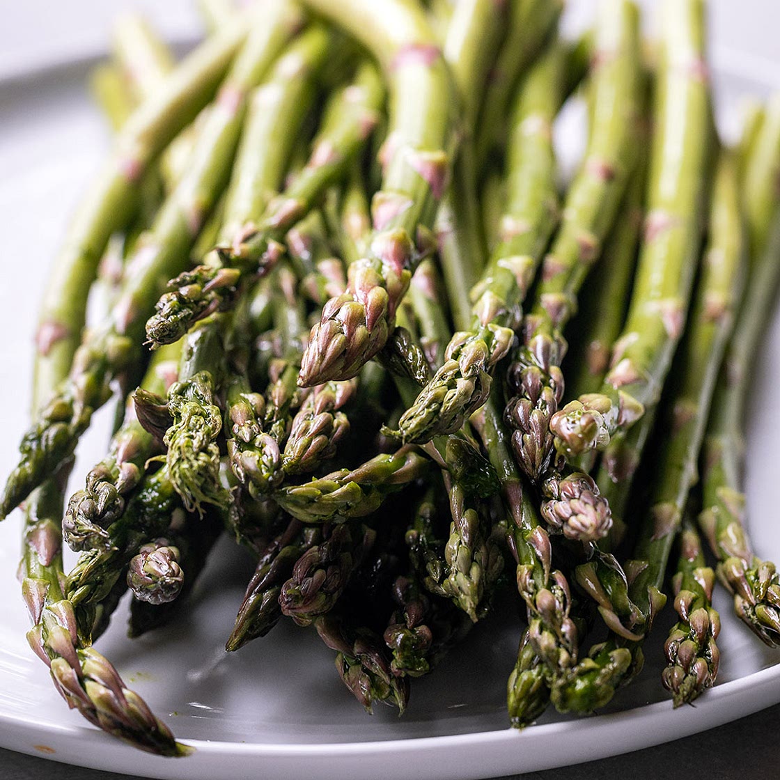 Oven-Roasted Asparagus with Garlic Parmesan