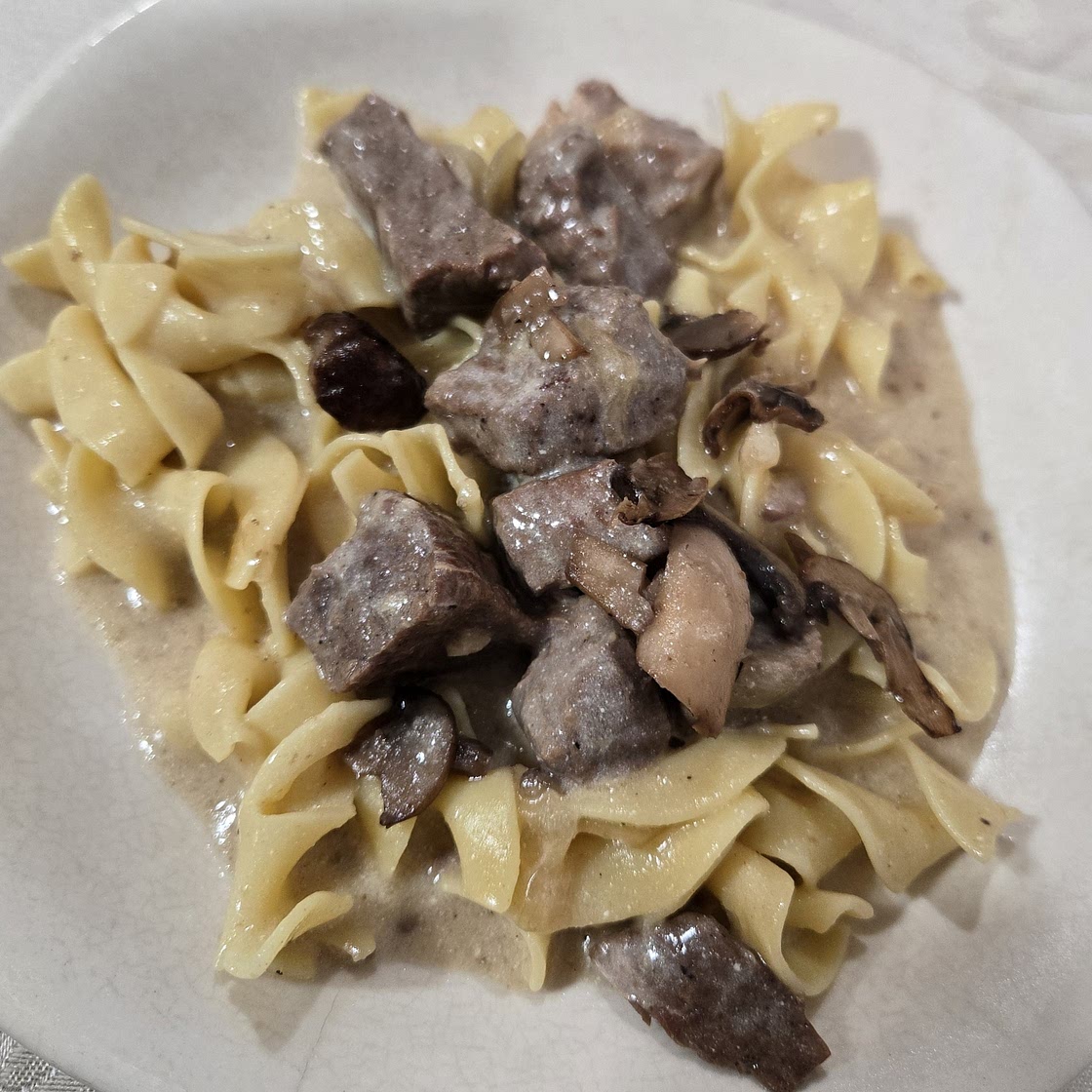 Slow Cooker Beef Stroganoff