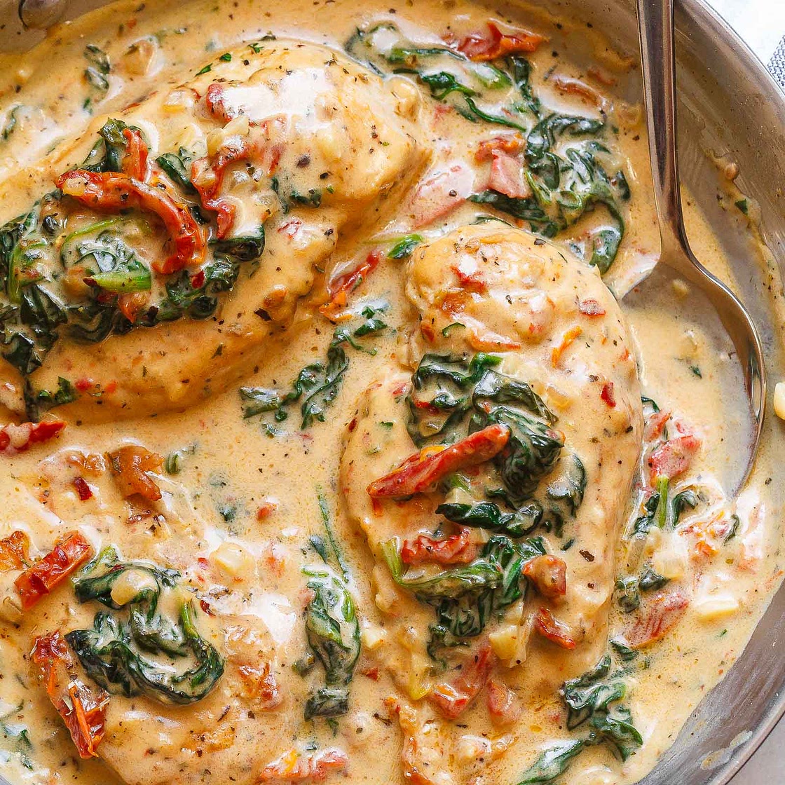 Creamy Chicken Breast in Spinach Parmesan Sauce