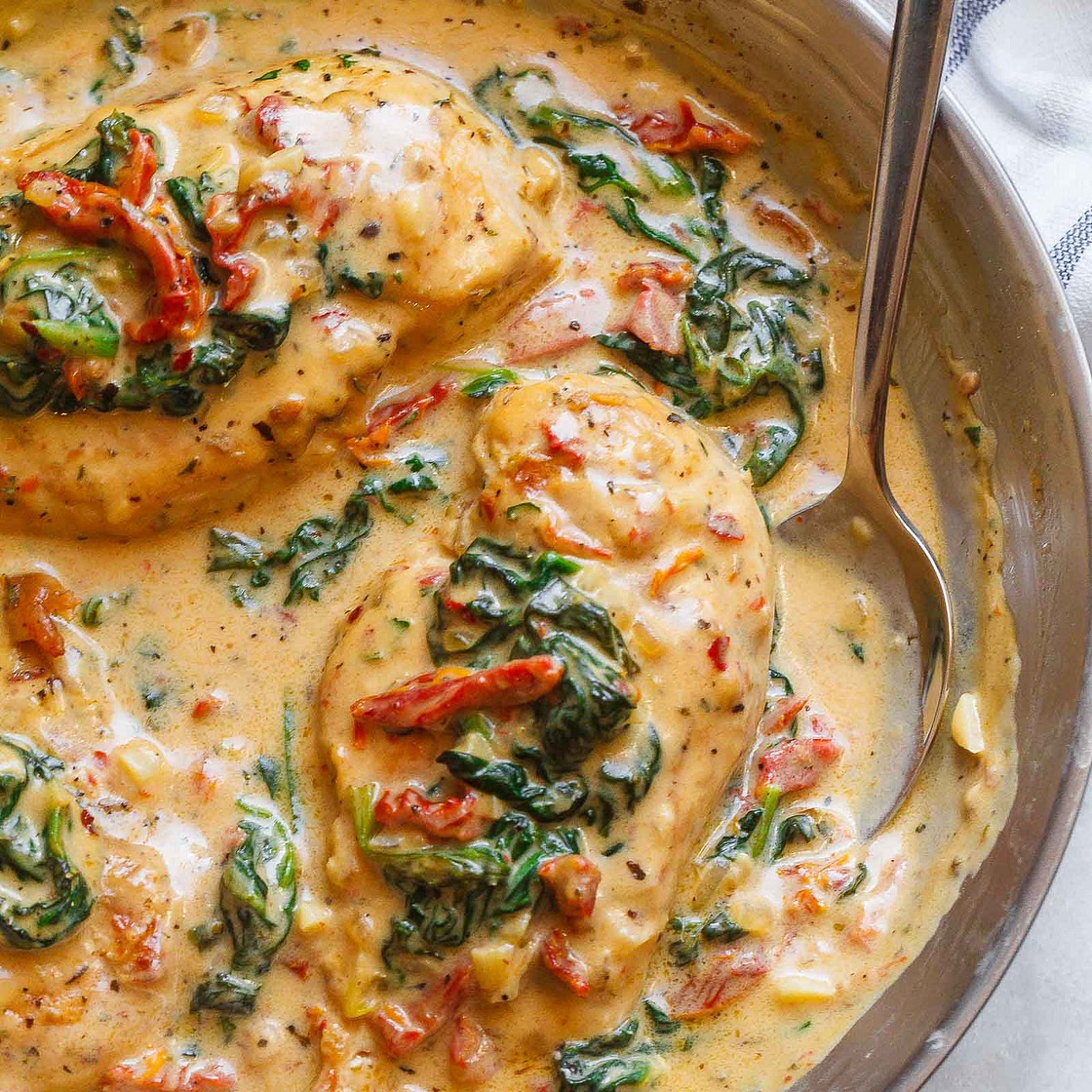 Creamy Chicken Breast in Spinach Parmesan Sauce