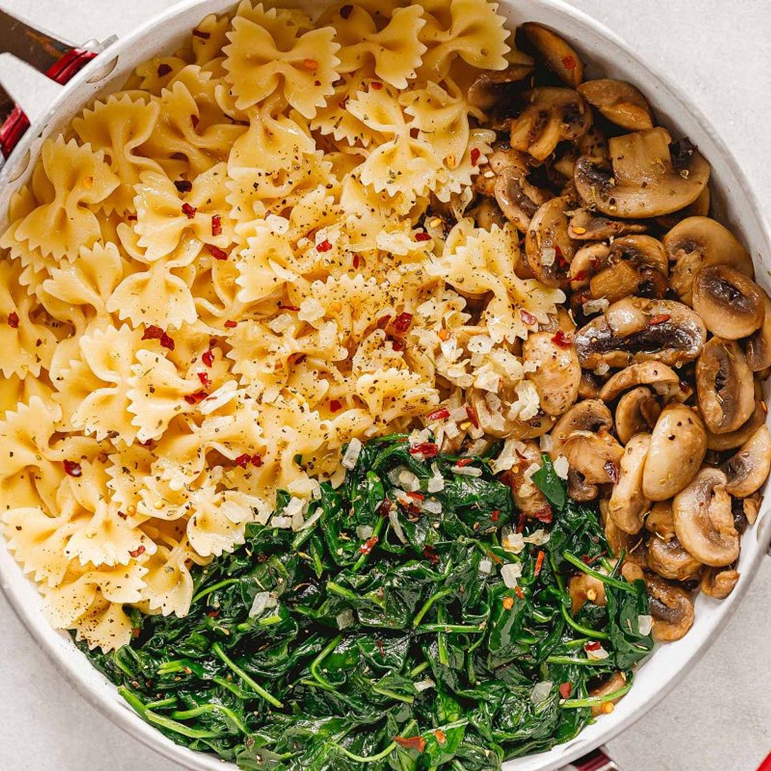 Parmesan Spinach Mushroom Pasta Skillet