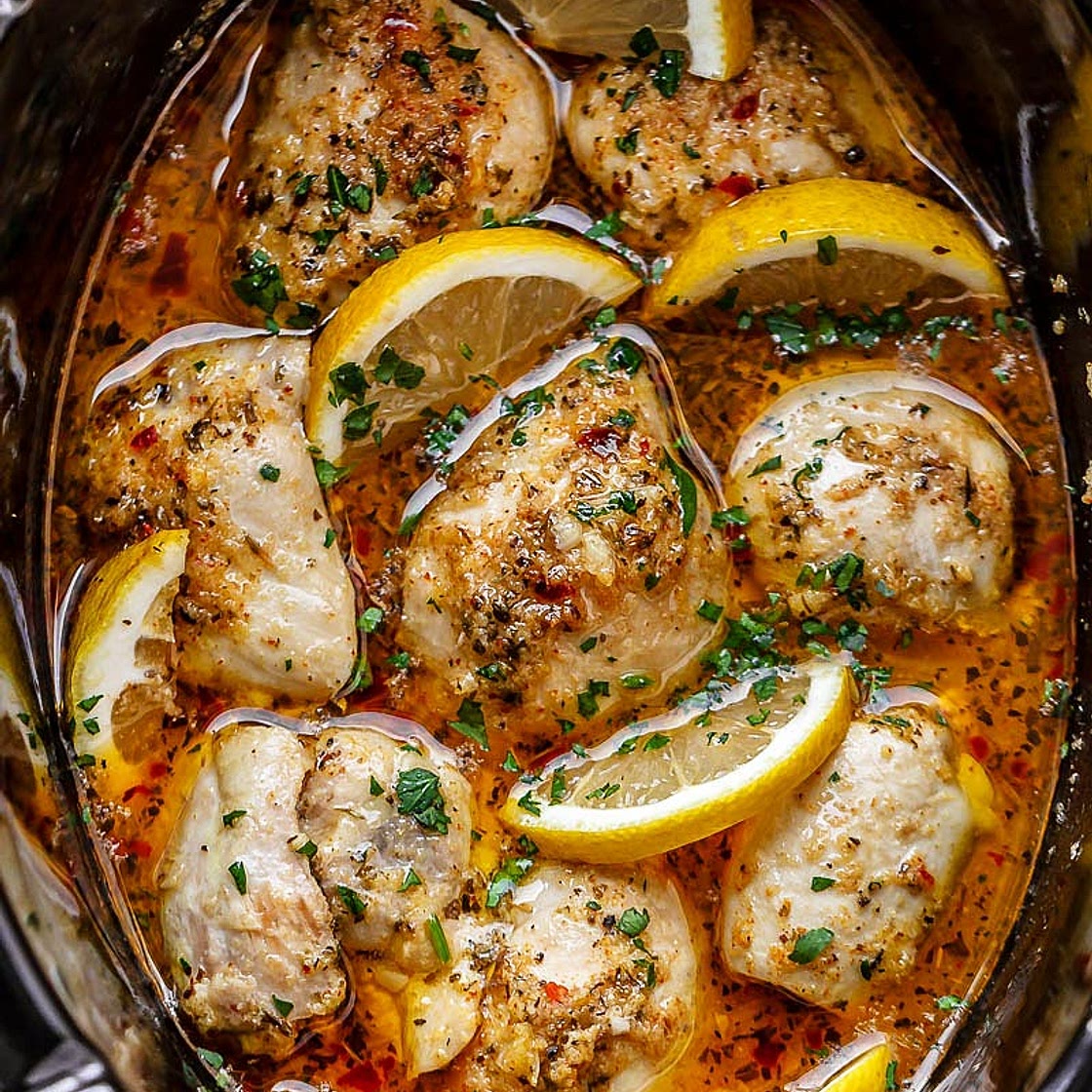 Crock Pot Lemon Garlic Butter Chicken Thighs