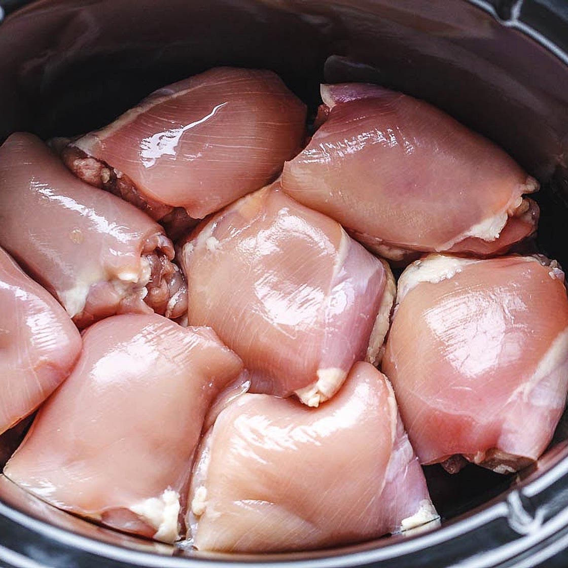 Crock Pot Lemon Garlic Butter Chicken Thighs