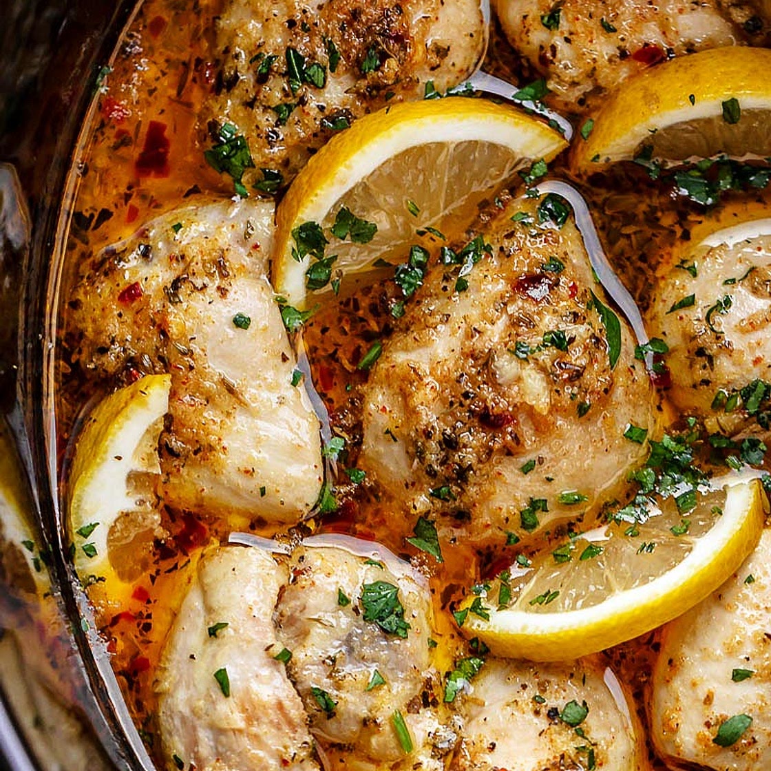 Crock Pot Lemon Garlic Butter Chicken Thighs