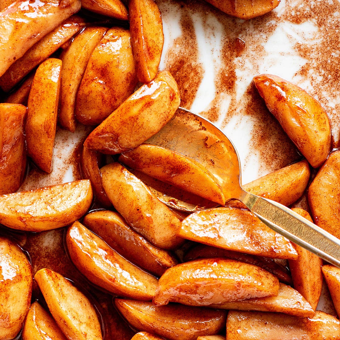 Naturally Sweetened Baked Cinnamon Apple Slices (Dairy Free)
