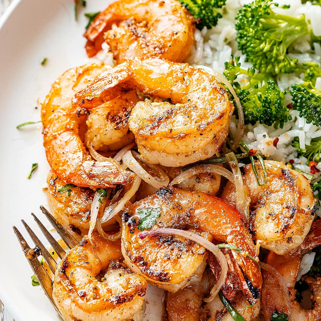 Garlic Butter Shrimp with Broccoli Rice
