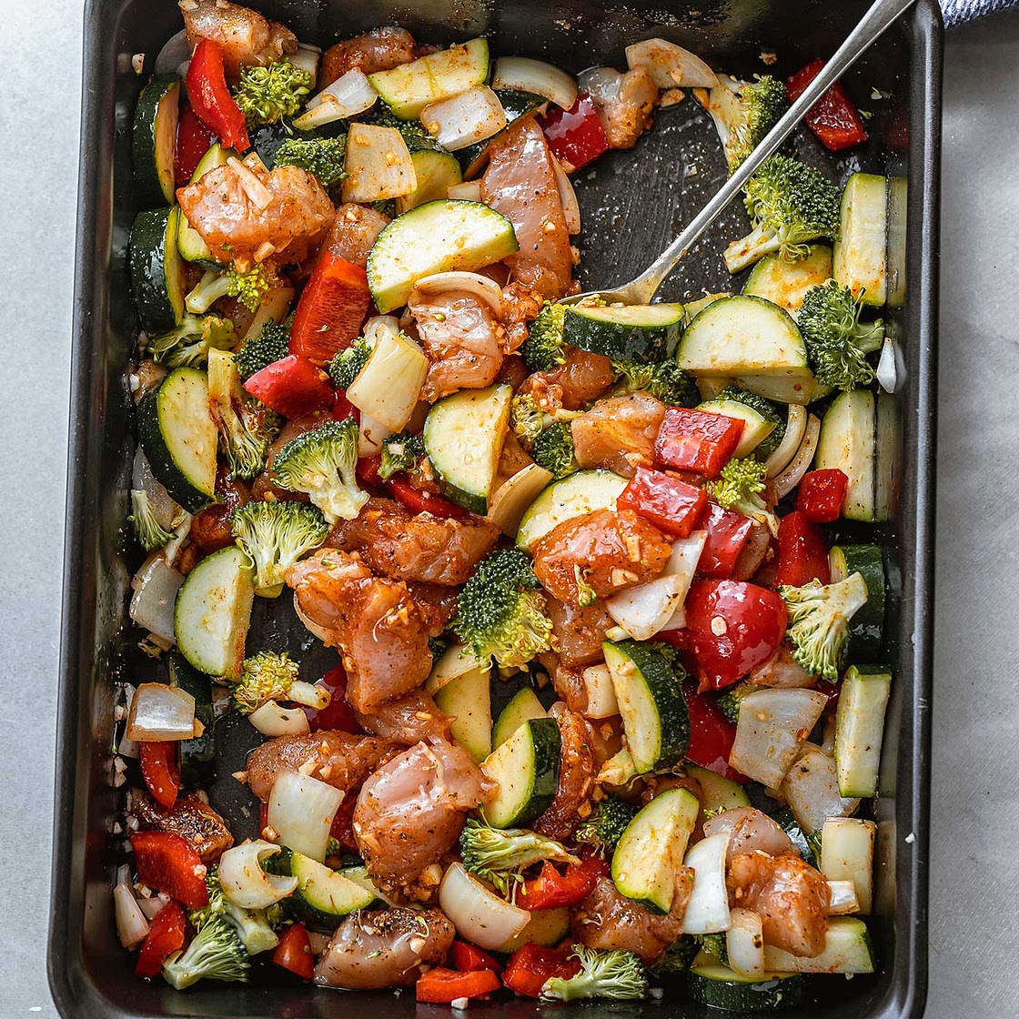 Air Fryer Chicken and Vegetables (Healthy Dinner in 15 minutes!)