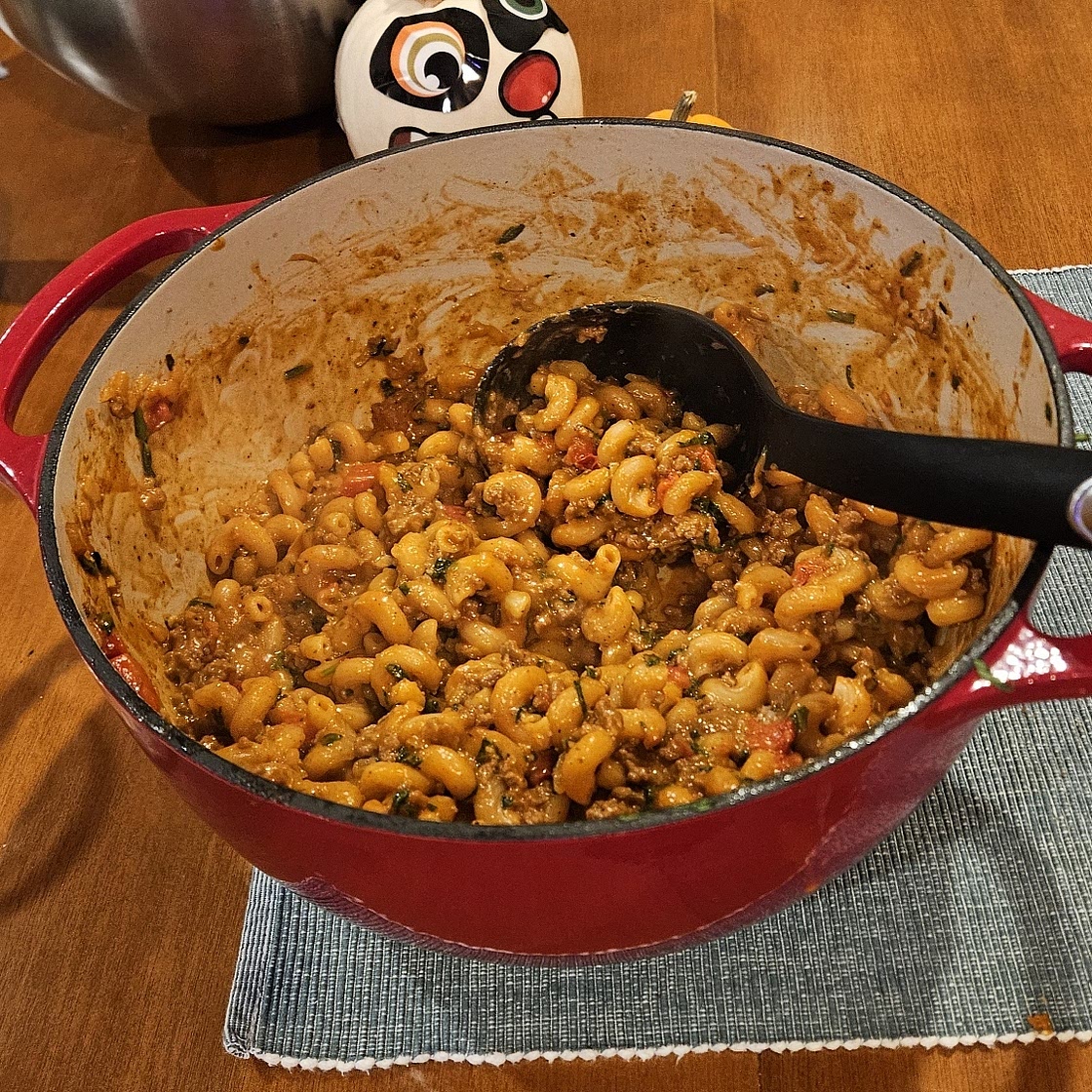 One-Pot Ground Beef & Veggie Pasta