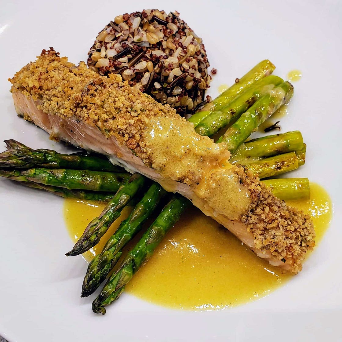 Walnut crusted salmon with shallot dressing