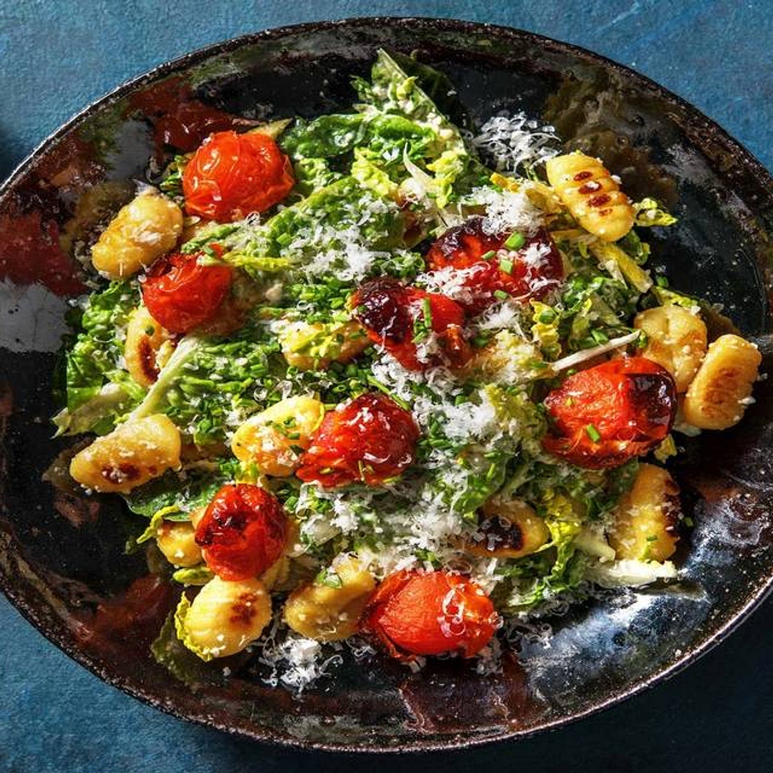 Caesar Salad mit gebratenen Gnocchi mindestens -20% Kalorien im Vergleich zu den anderen Rezepten