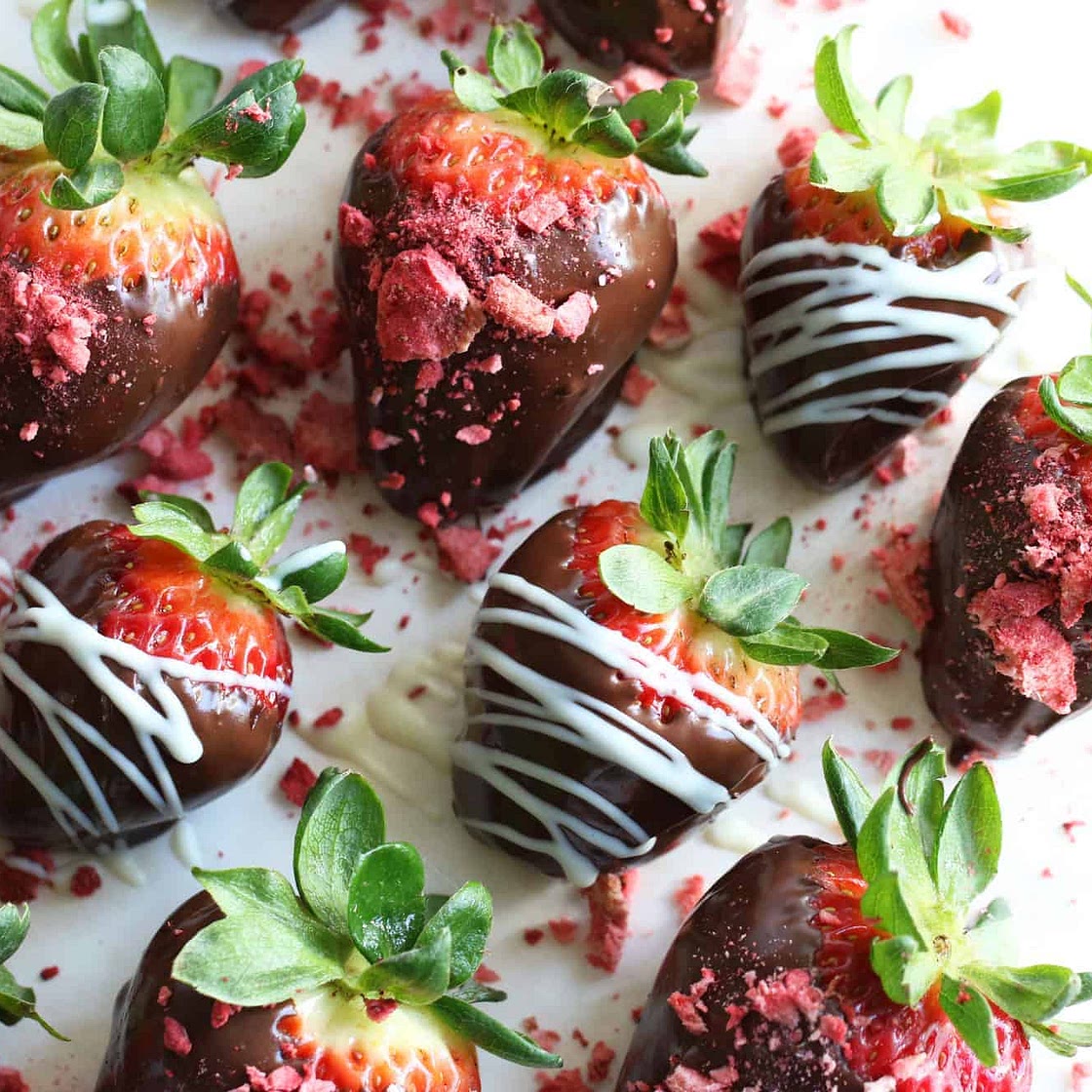 10-Min Chocolate Covered Strawberries