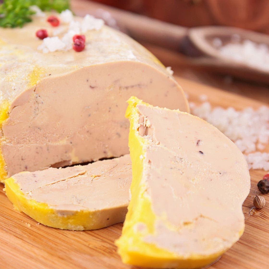 Foie gras mi-cuit parfumé au Sauterne