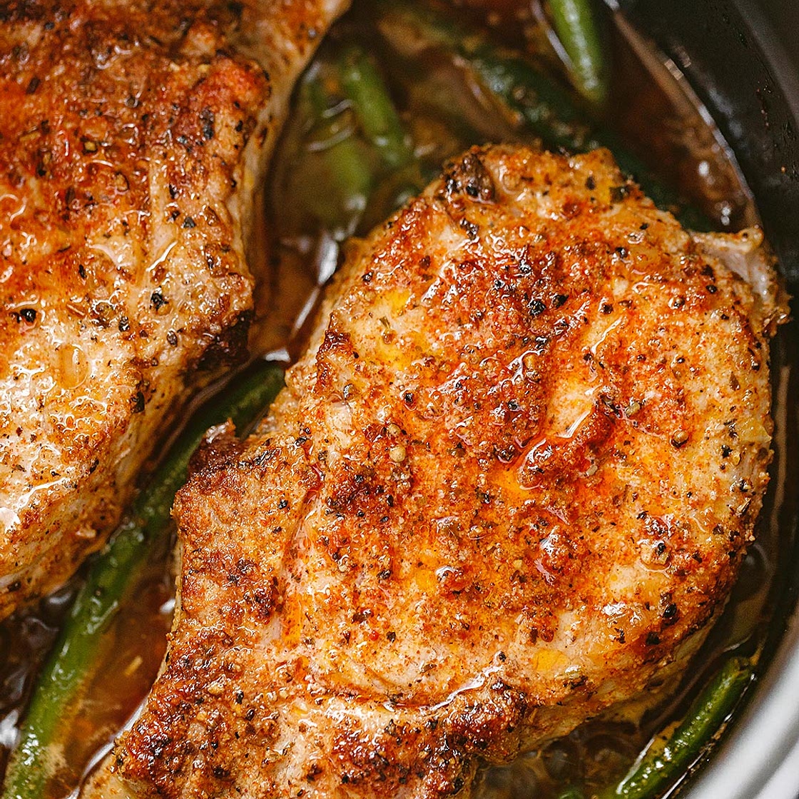 Instant Pot Pork Chops with Green Beans