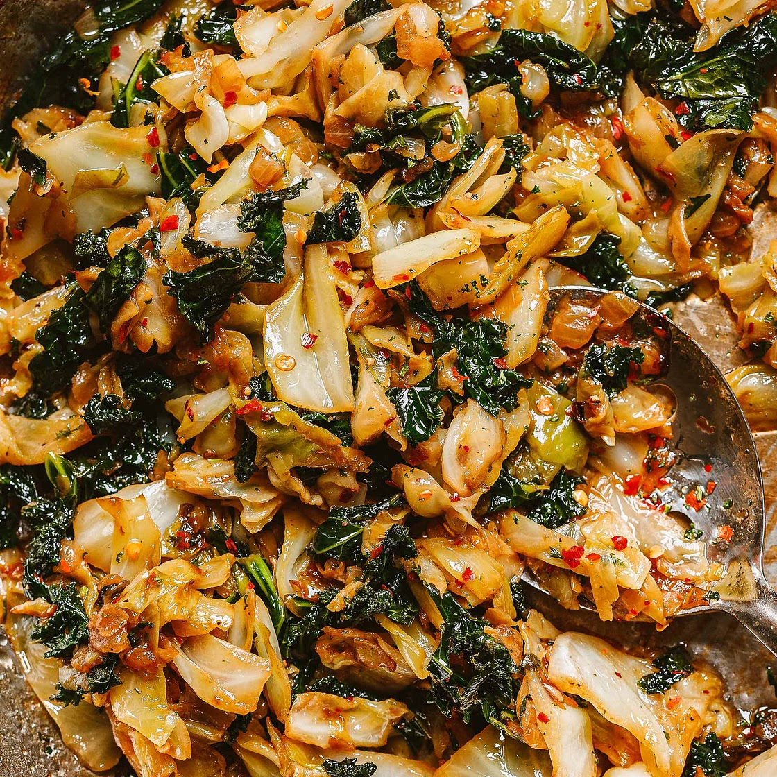 Garlic Sautéed Cabbage Kale Skillet
