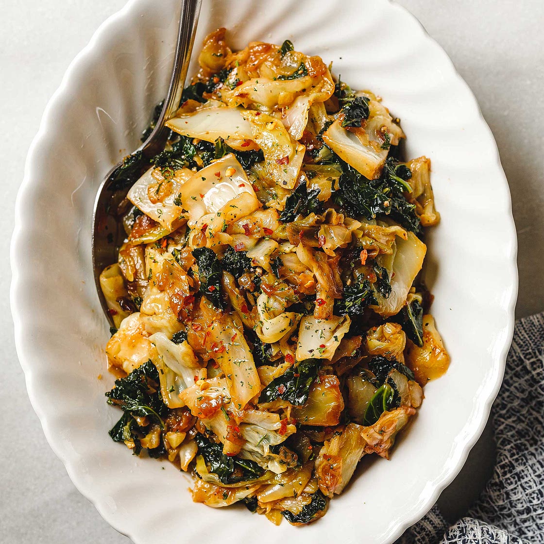 Garlic Sautéed Cabbage Kale Skillet
