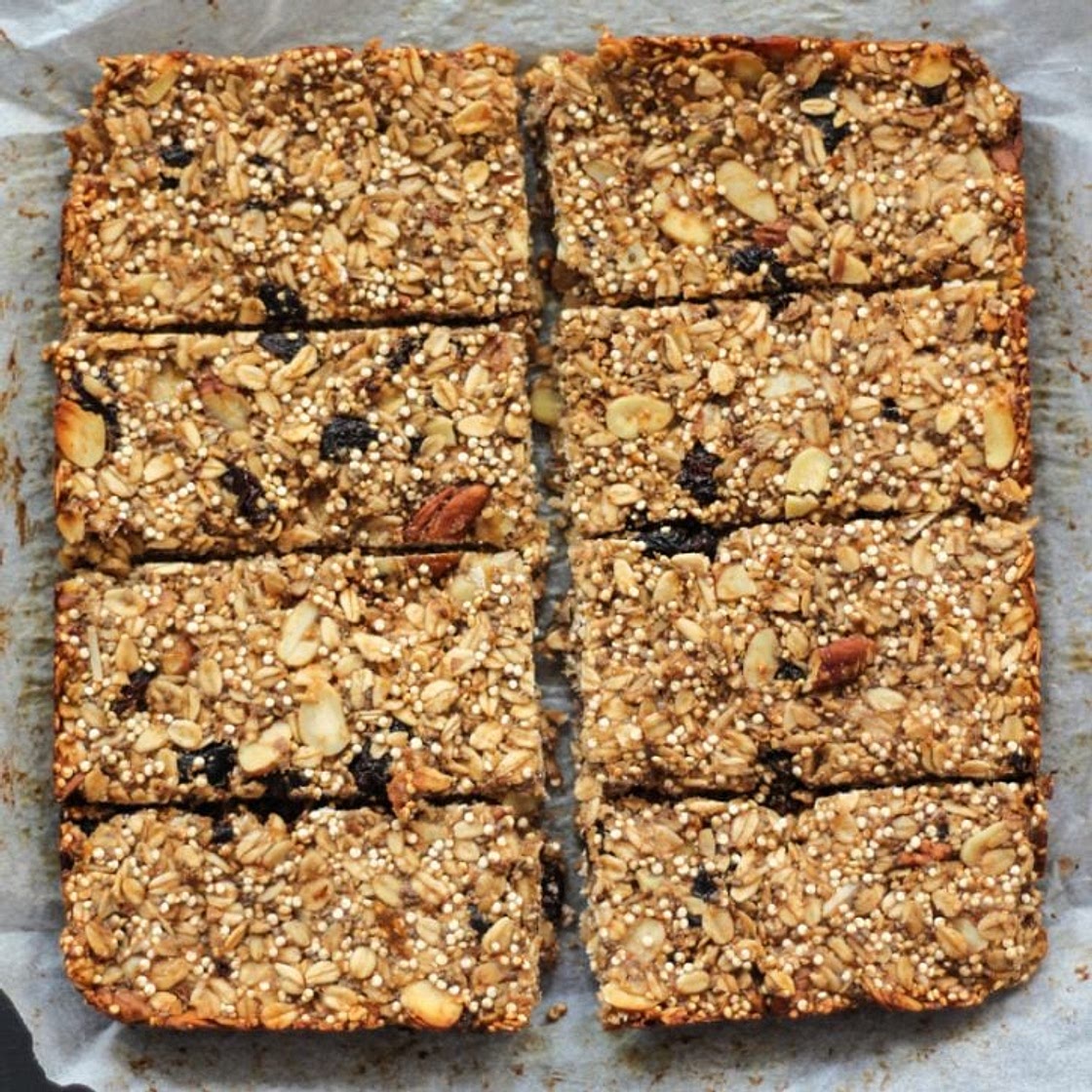 Chia, Quinoa & Banana Granola Bars