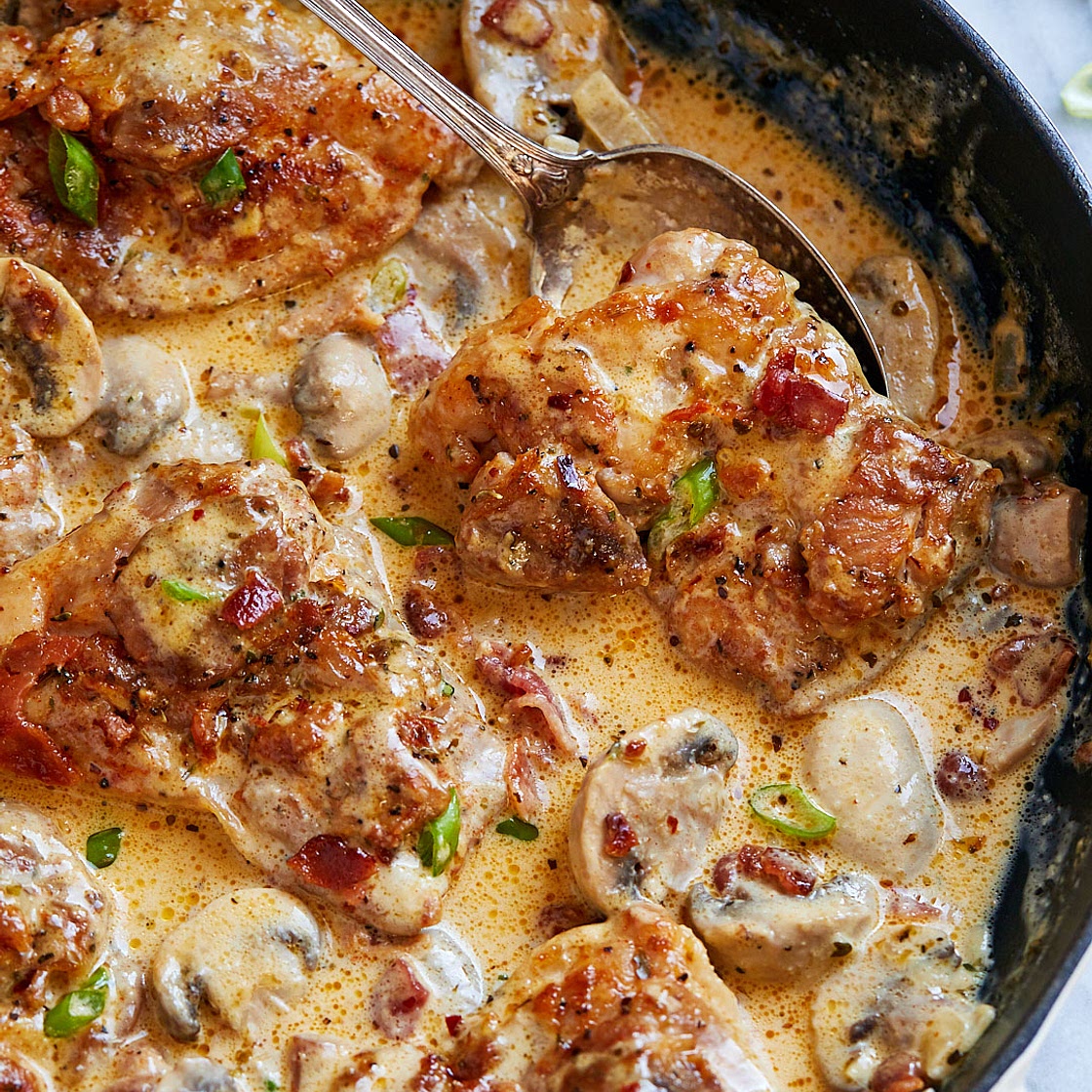 Creamy Mushroom Chicken Skillet with Bacon