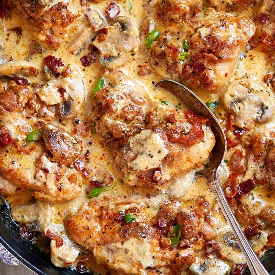 Creamy Mushroom Chicken Skillet with Bacon