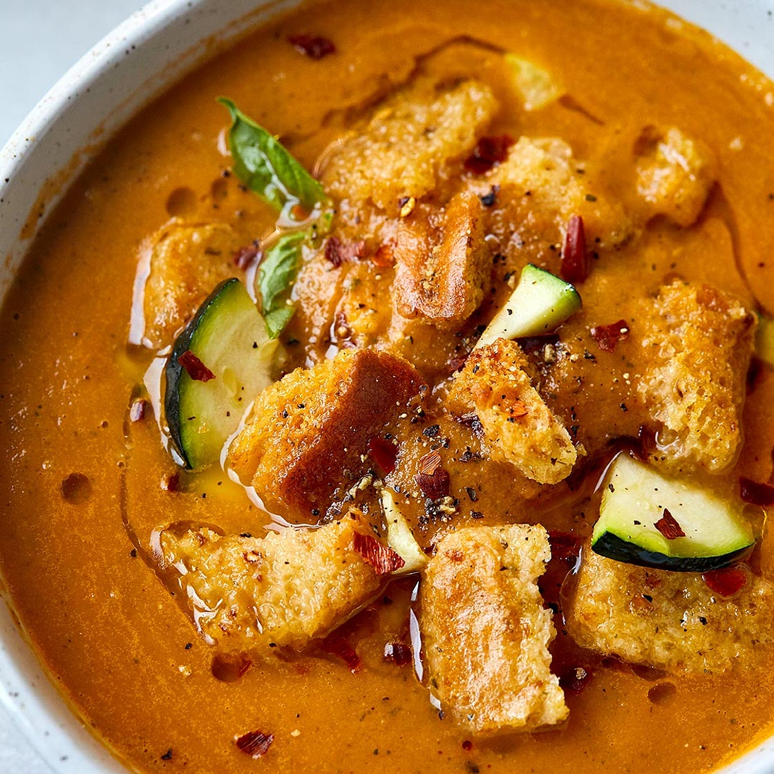 Healthy Tomato Zucchini Soup {Vegan + Gluten-Free}