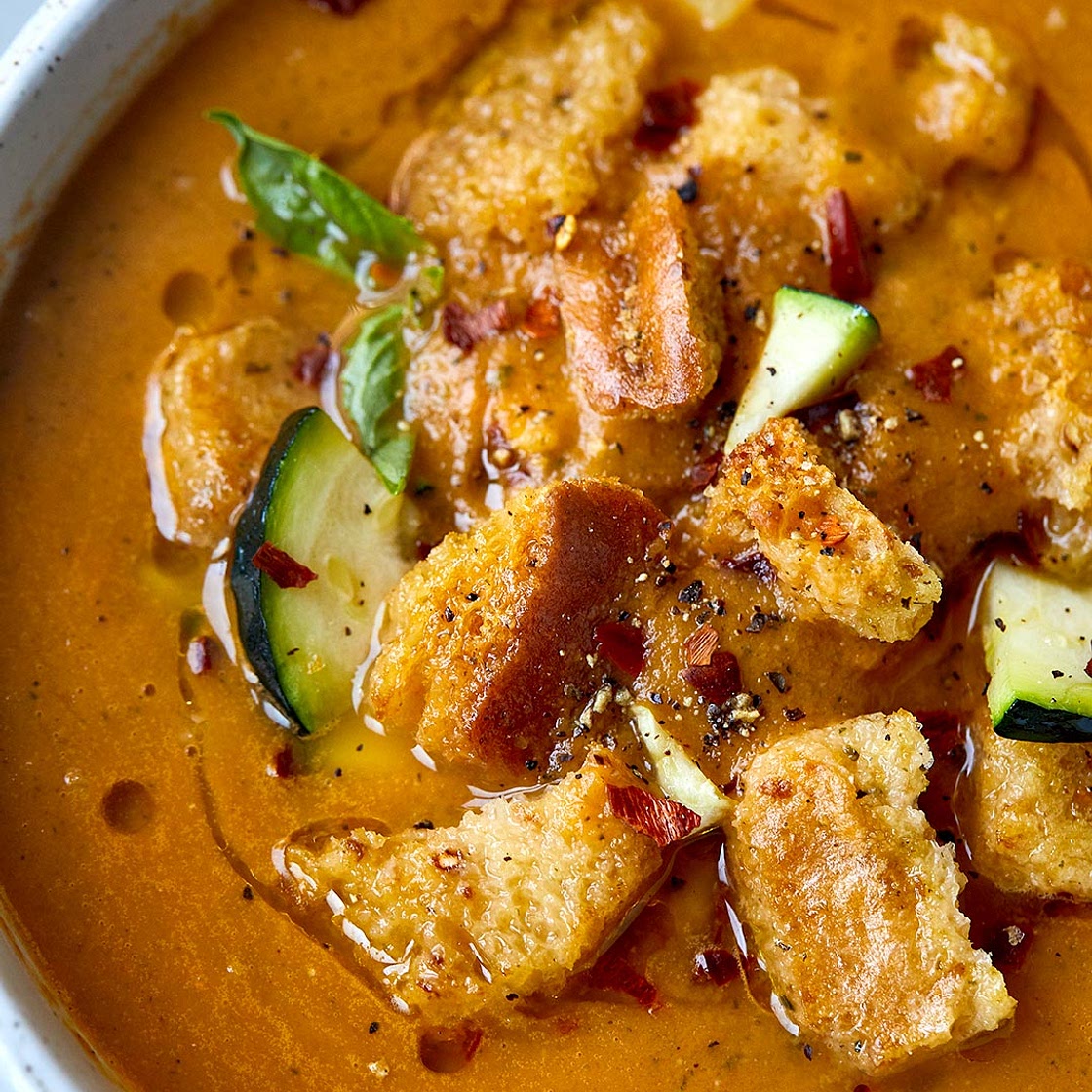 Healthy Tomato Zucchini Soup {Vegan + Gluten-Free}