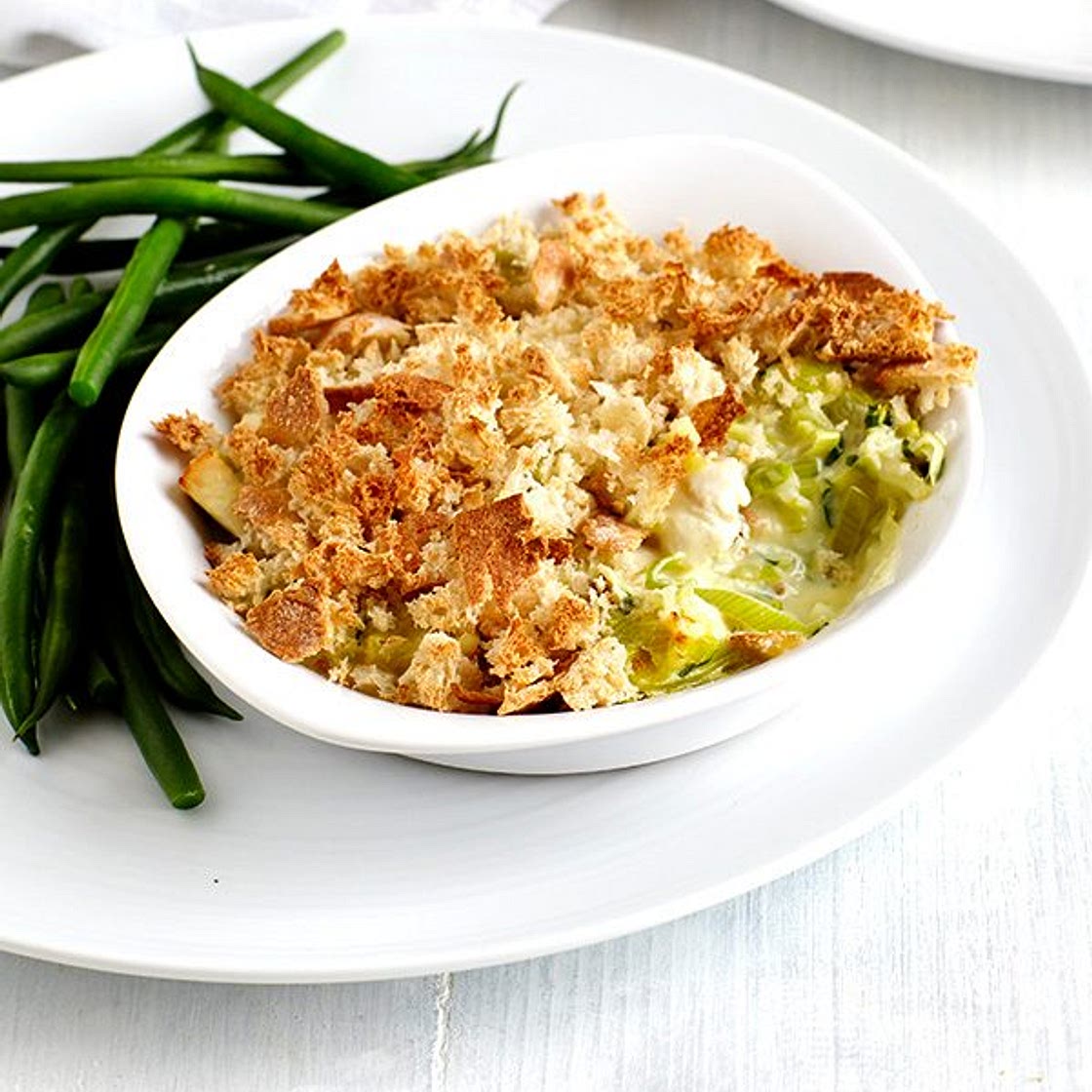 Healthier chicken and leek pie