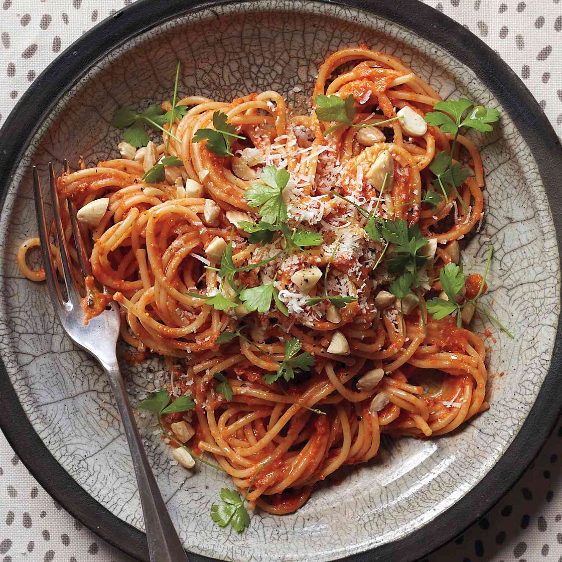 Spaghetti With Sicilian Pesto