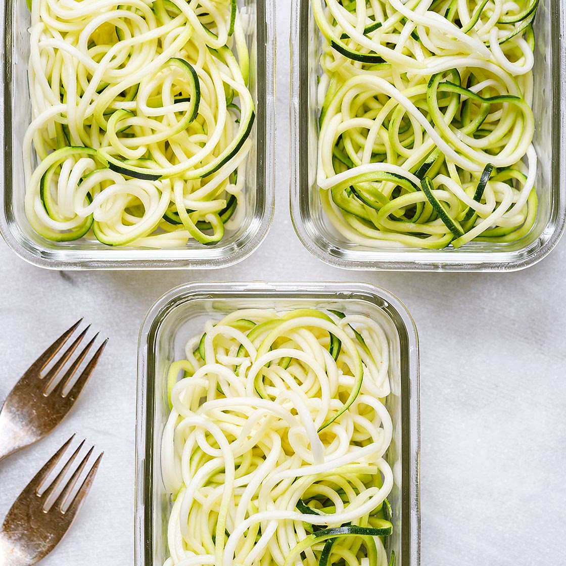 Creamy Spinach Chicken Meal Prep with Zucchini Noodles
