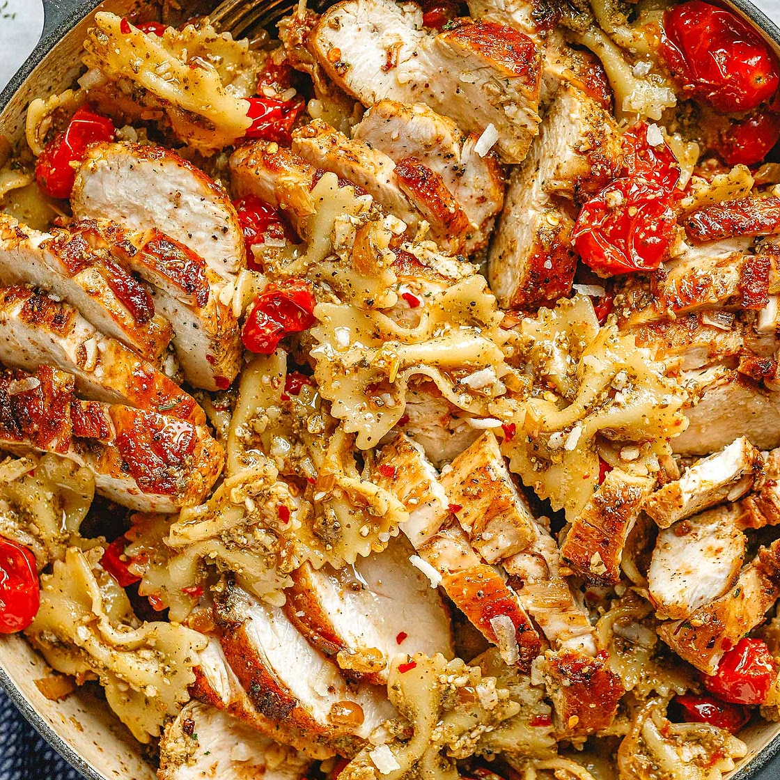 Easy Pesto Chicken Pasta