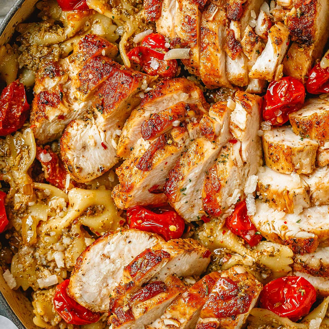 Easy Pesto Chicken Pasta