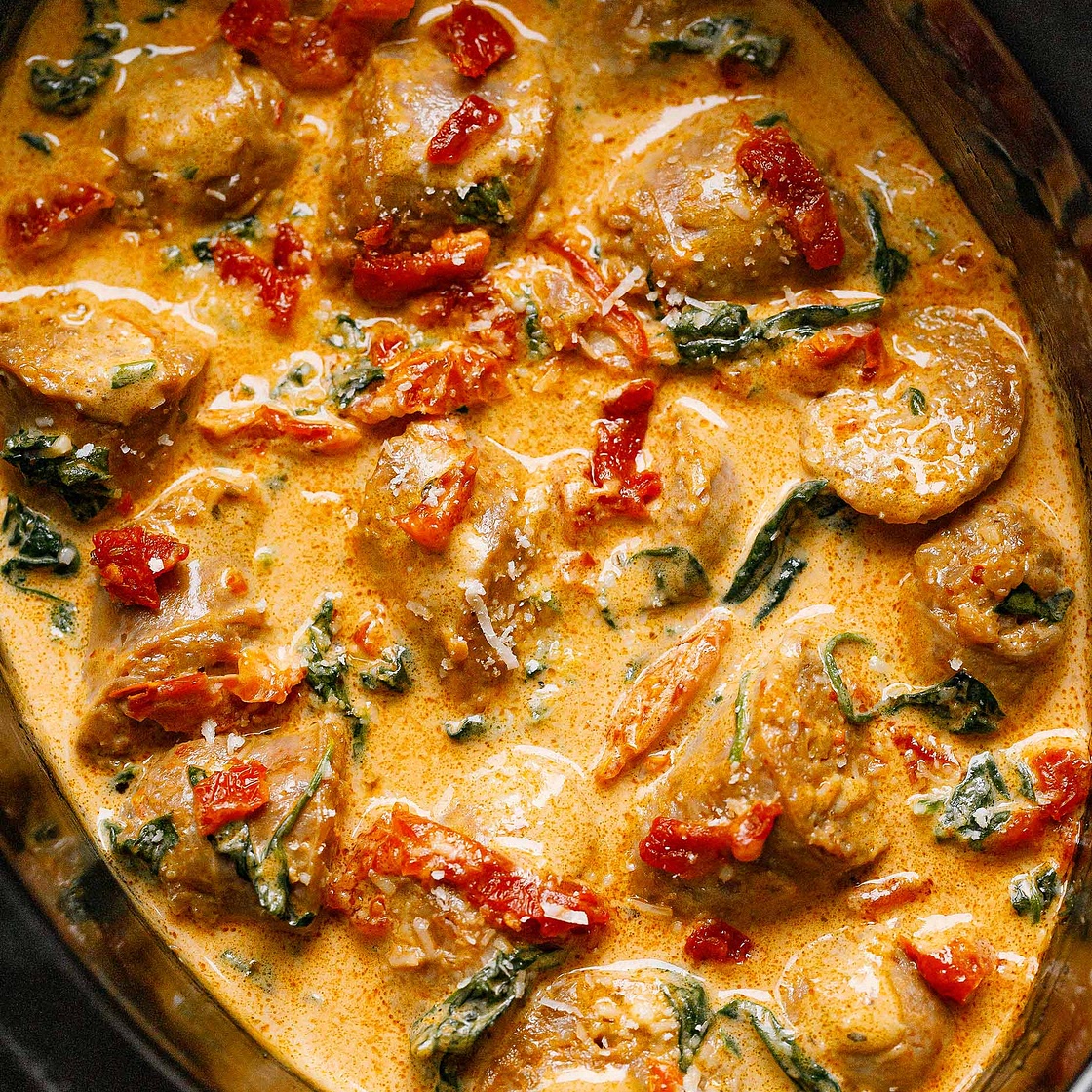 CrockPot Tuscan Sausage With Spinach and Sun-Dried Tomatoes