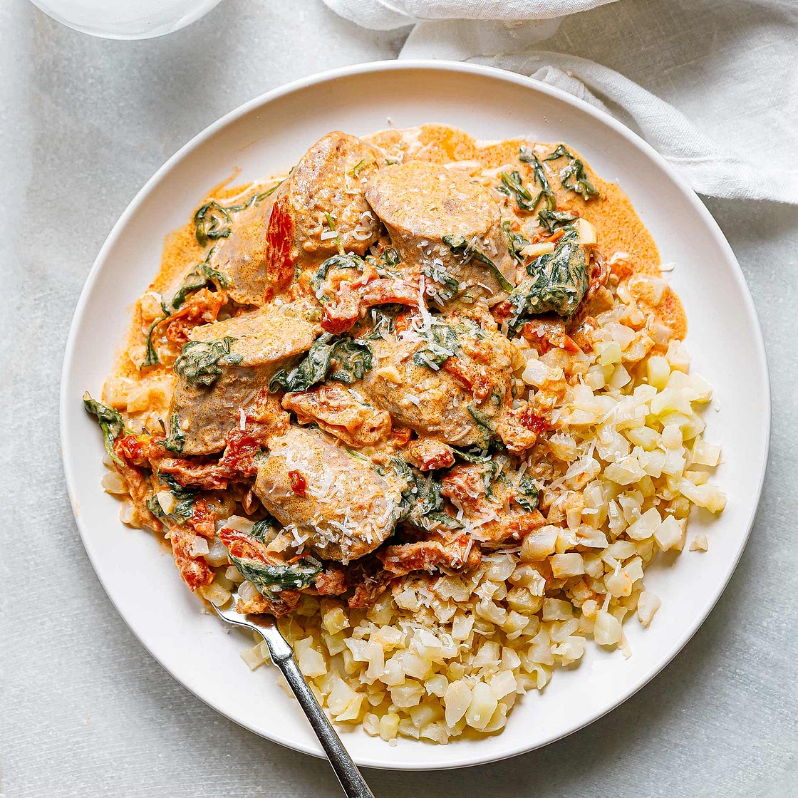 CrockPot Tuscan Sausage With Spinach and Sun-Dried Tomatoes