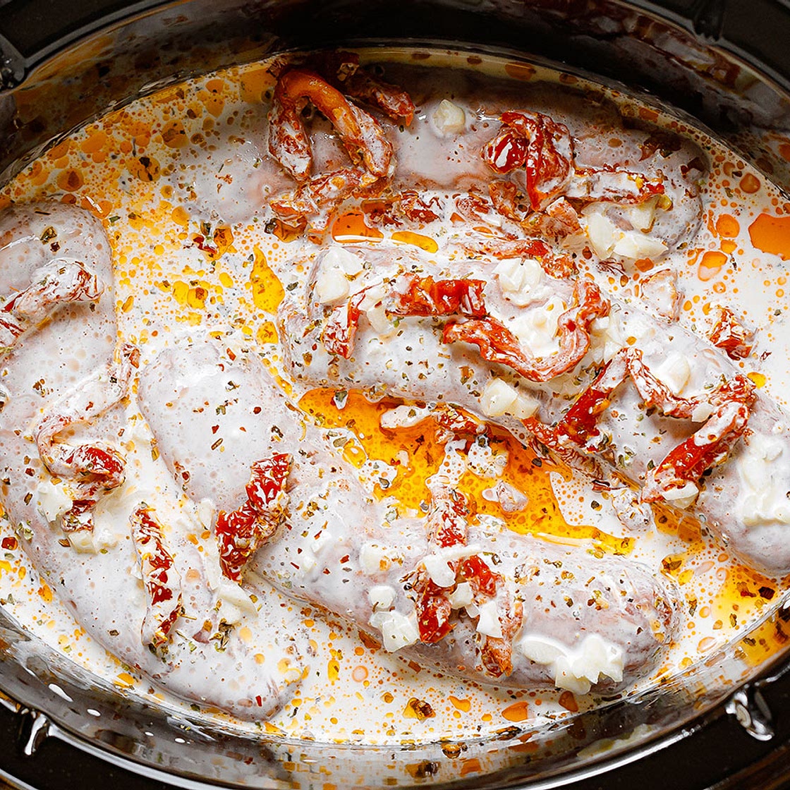 CrockPot Tuscan Sausage With Spinach and Sun-Dried Tomatoes