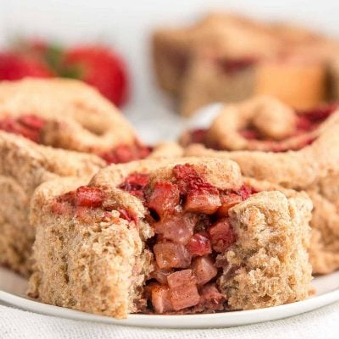 Healthy Strawberry Cinnamon Rolls