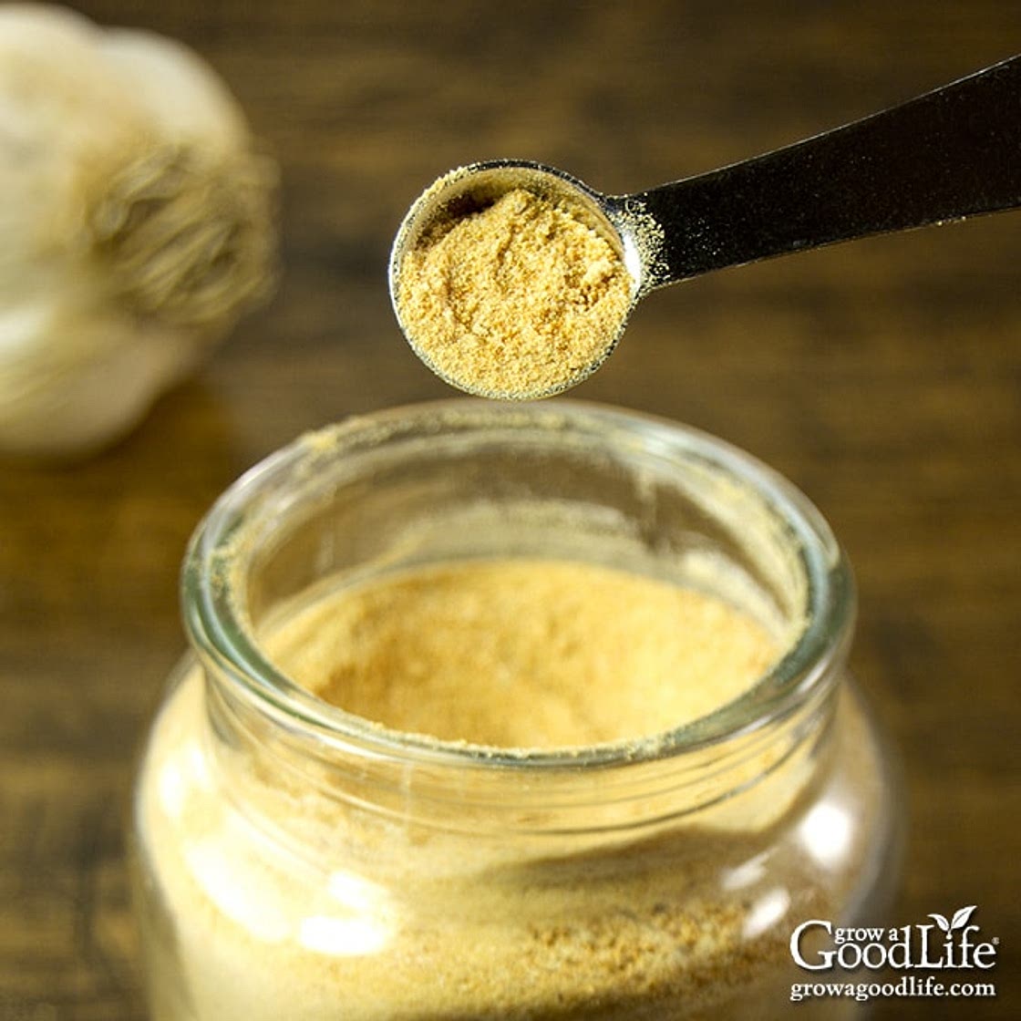 Homemade Garlic Powder