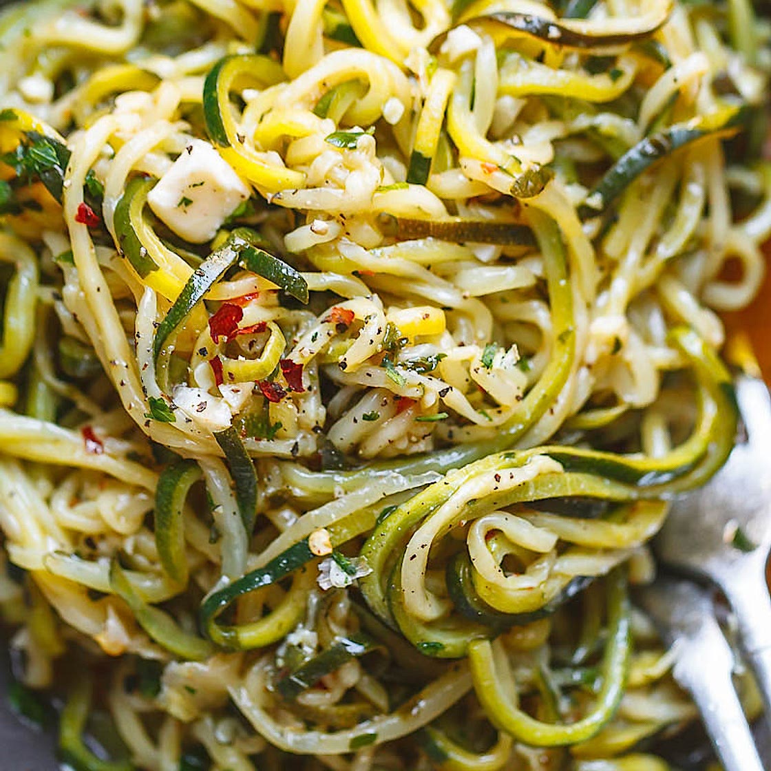 Lemon Garlic Butter Zucchini Noodles
