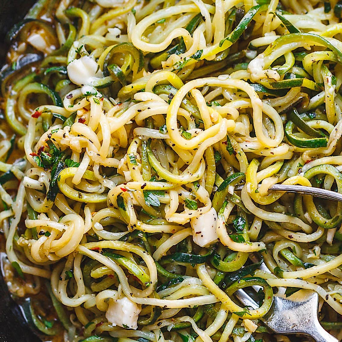 Lemon Garlic Butter Zucchini Noodles