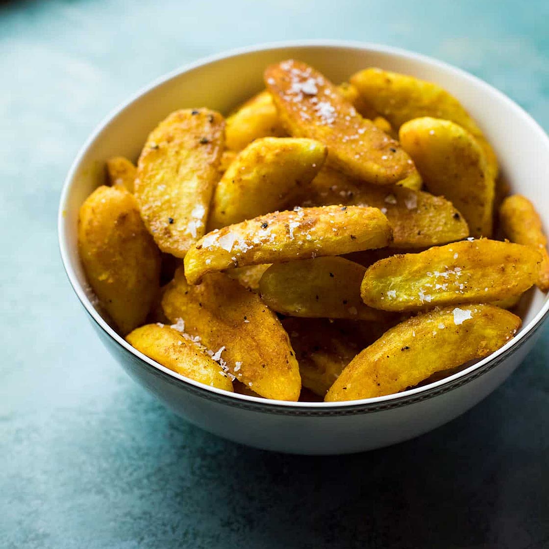 Crispy Roasted Turmeric Potatoes