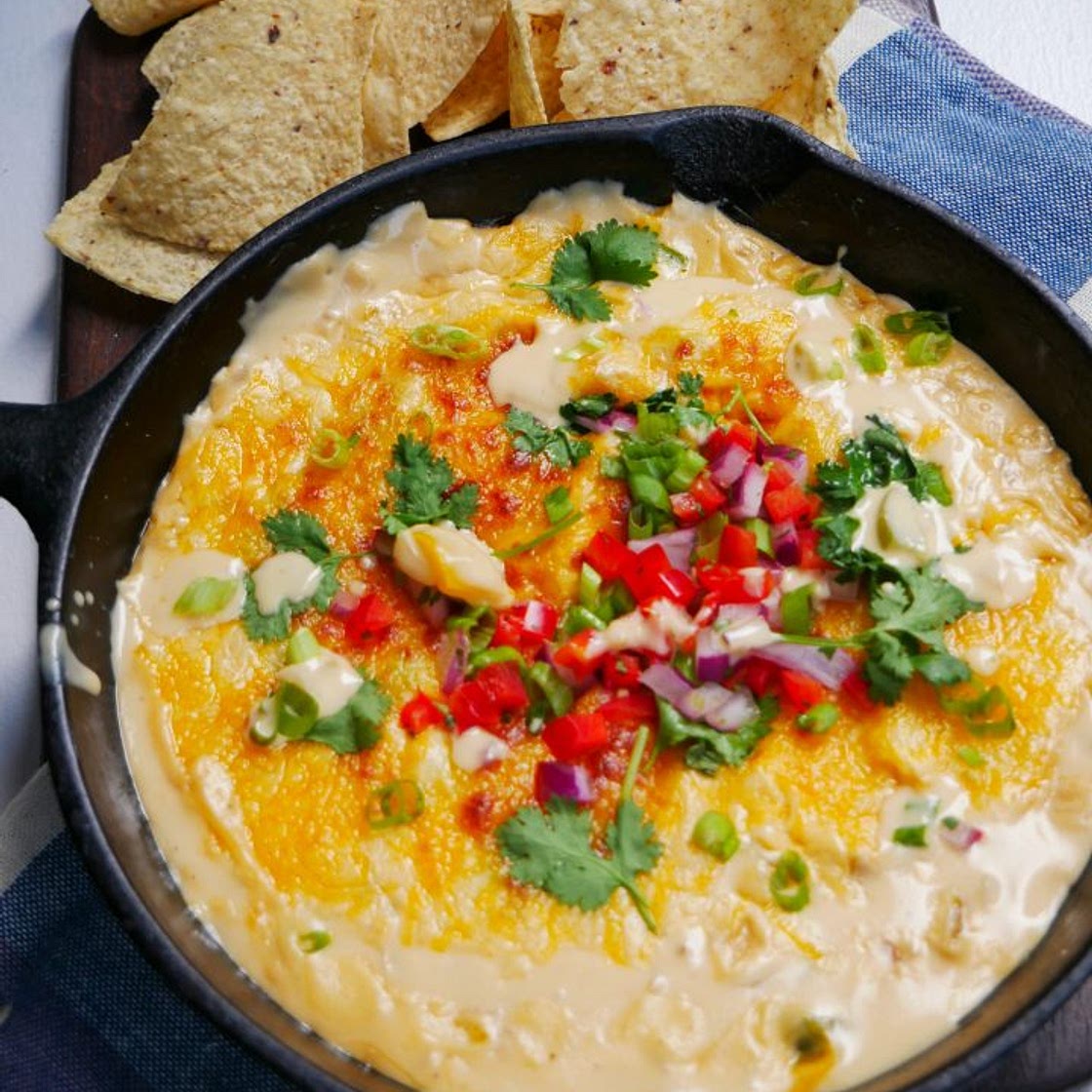 Extra Creamy Queso Dip