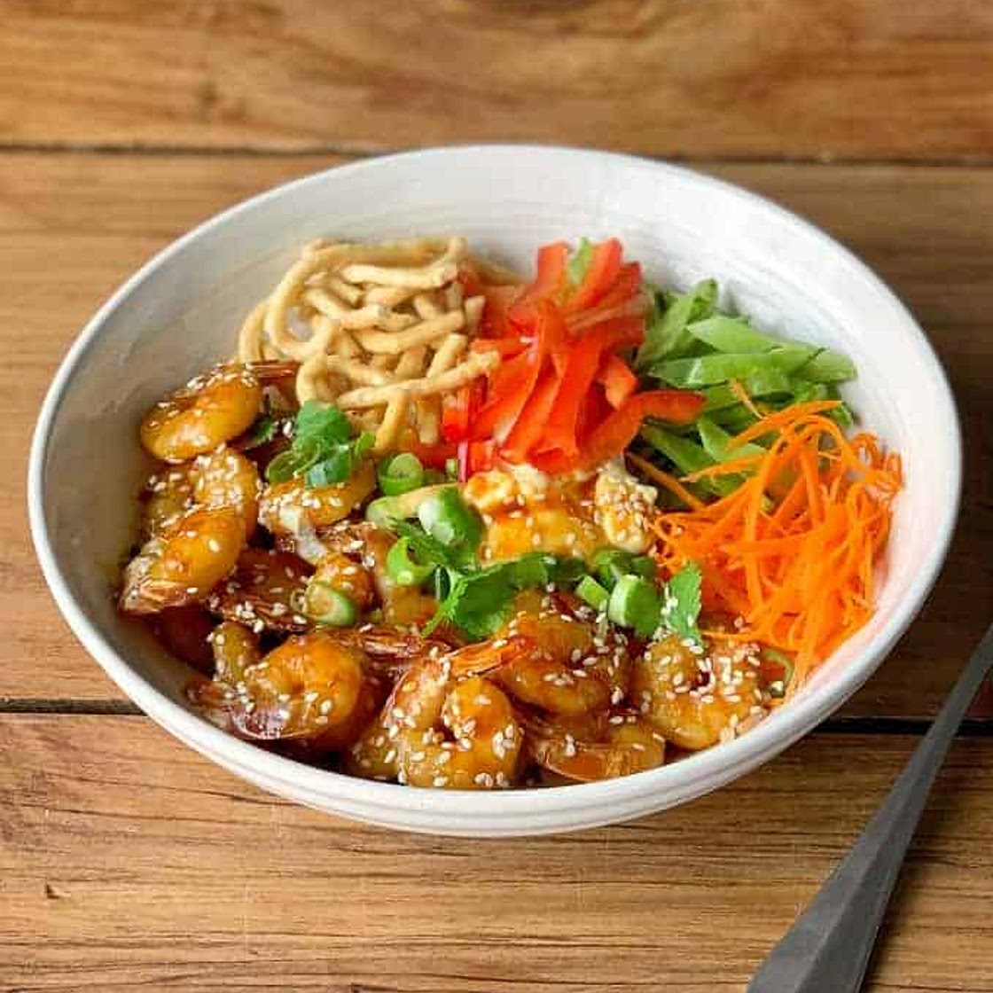 Sticky prawn rice bowls