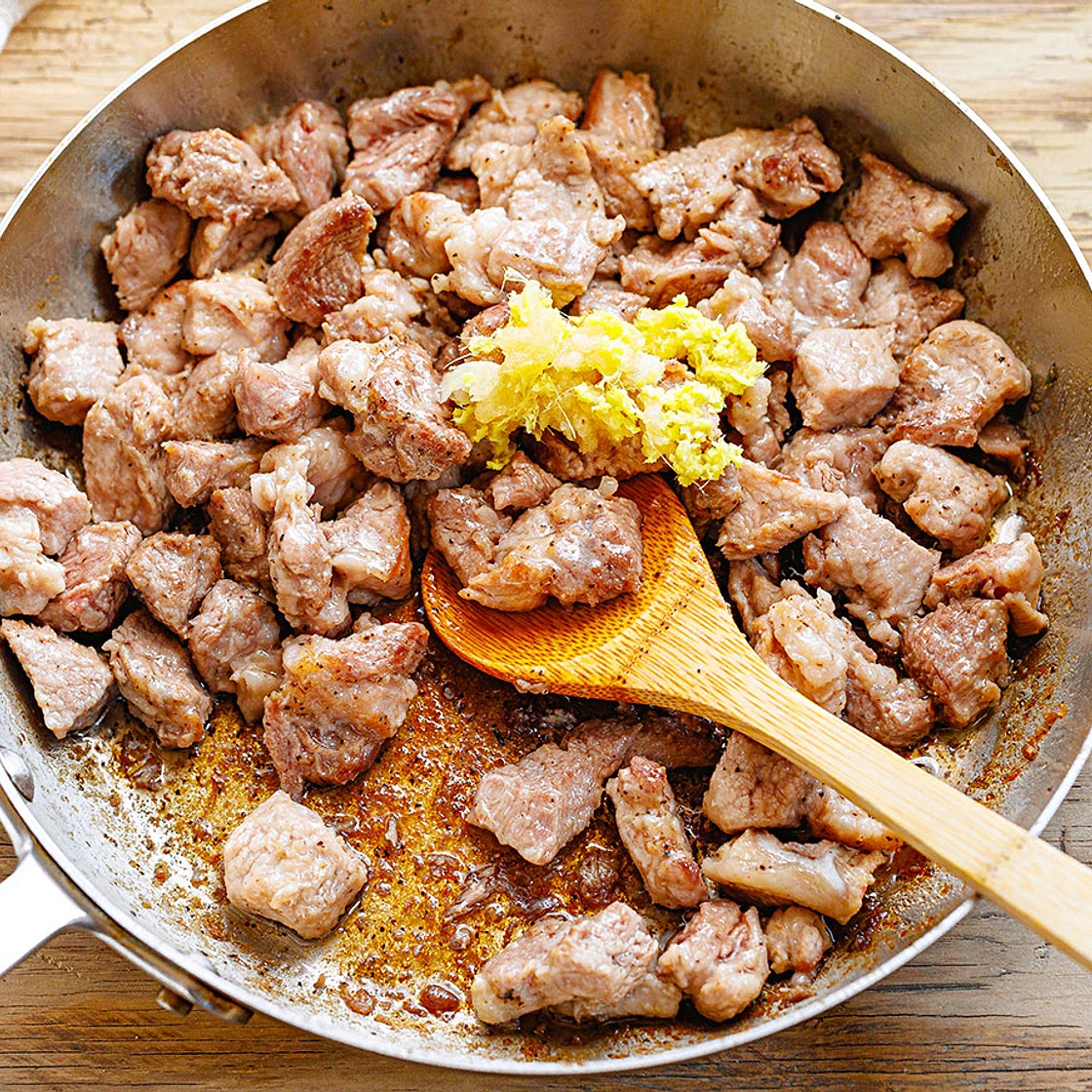 Juicy Garlic Pork Stir-Fry