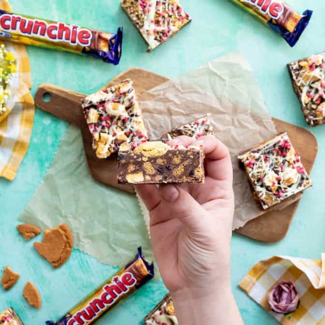 Easy No-Bake Crunchie Tiffin - Honeycomb Fridge Cake