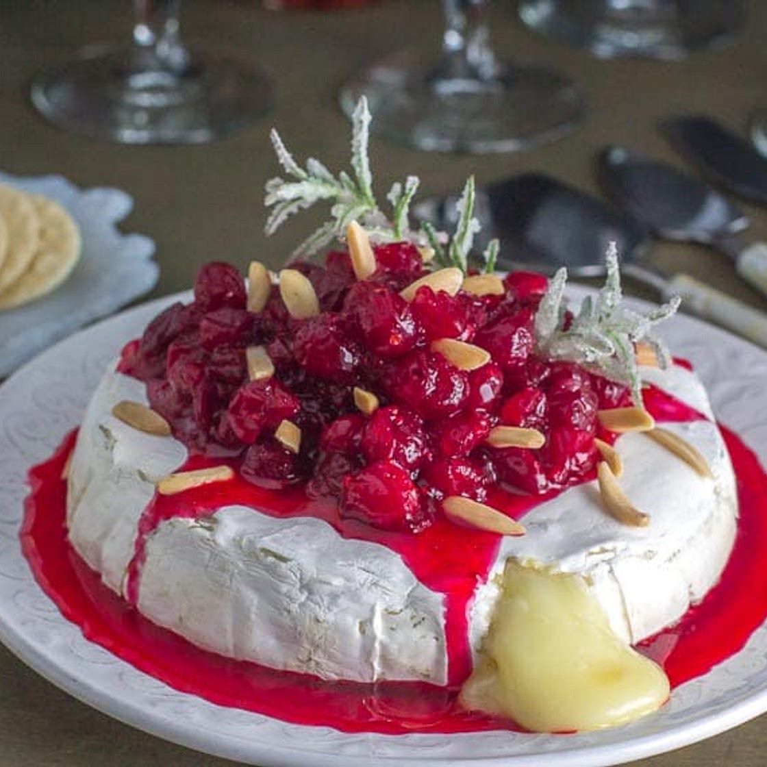 Low FODMAP Baked Brie with Cranberries