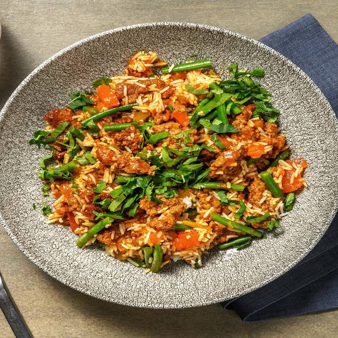 Aromatic Beef Pilaf with Tomatoes, Green Beans and Mango Chutney
