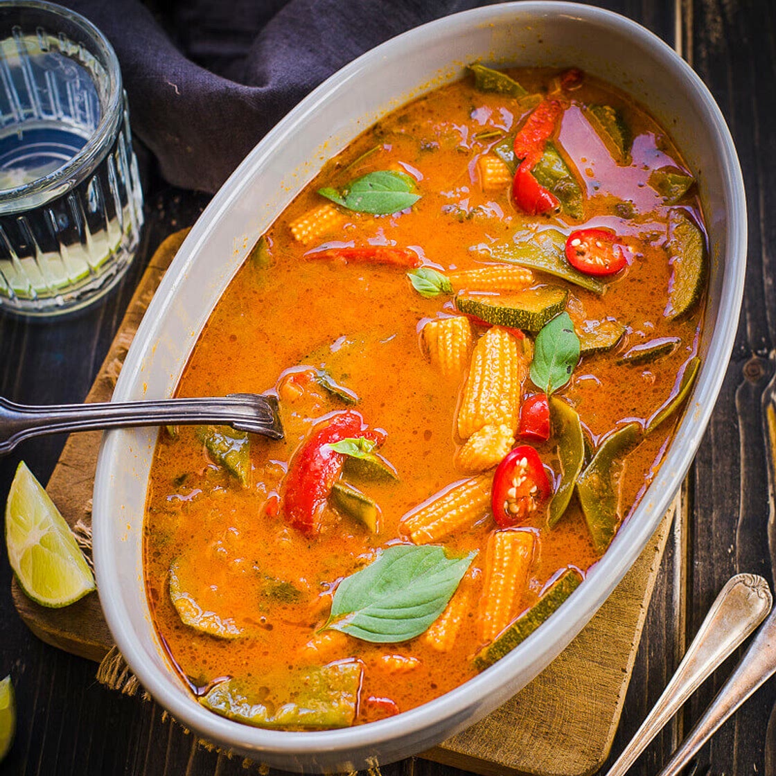 INSTANT POT THAI RED CURRY {+ VIDEO RECIPE }