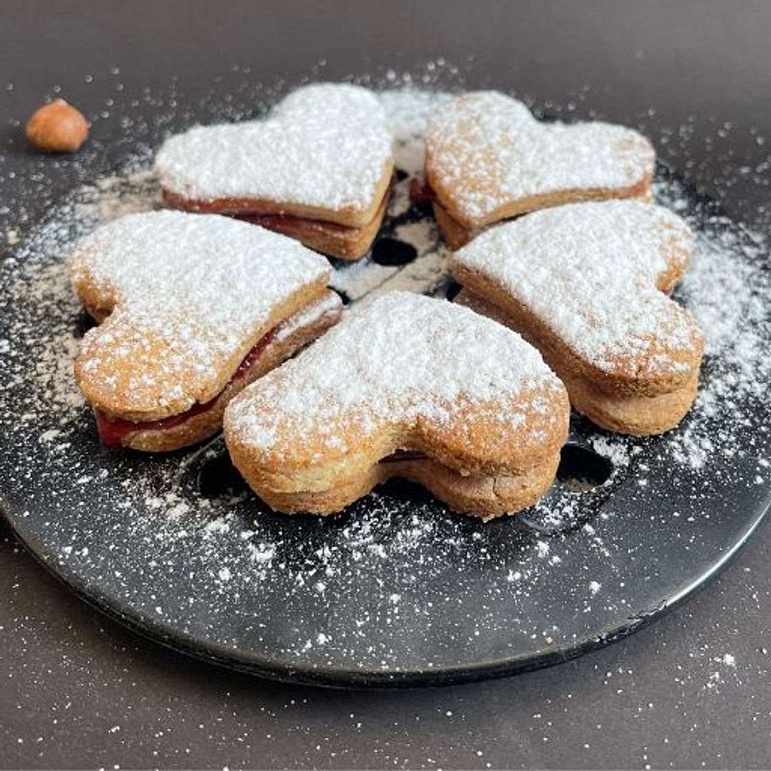Almond Raspberry Sandwich Cookies