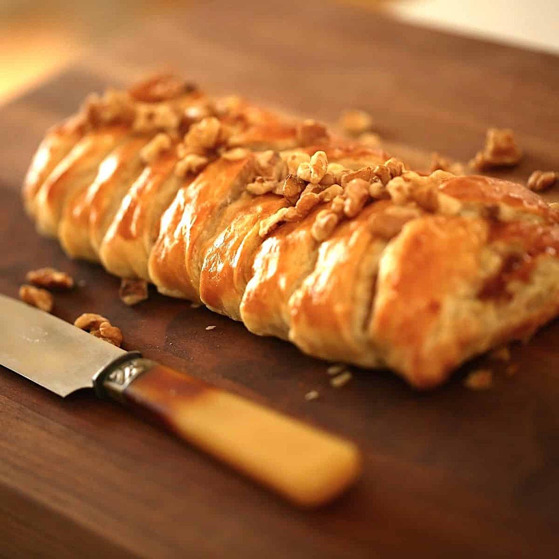 Fig and Brie Braid in Puffed Pastry Recipe