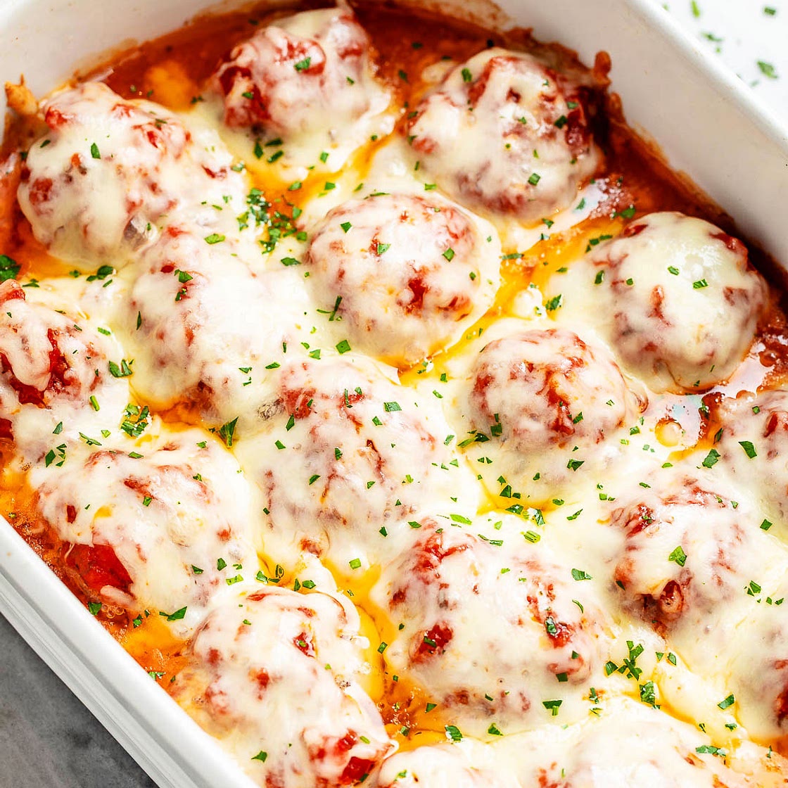 Cheesy Meatballs Casserole {Low Carb}