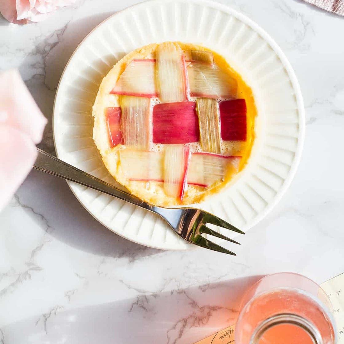 Rhubarb Custard Tartlets (Mini Tarts)